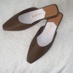 Flat Leather Brown Mules pointed toe flat